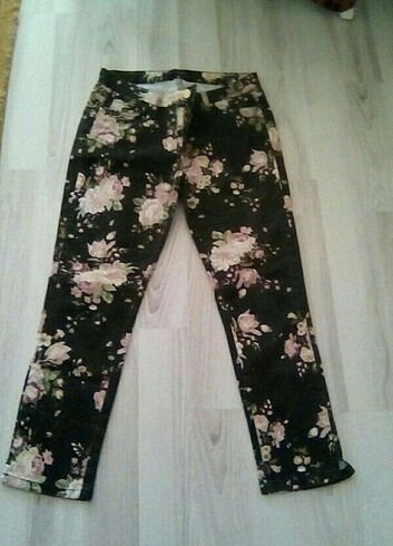 Kot pantalon çiçekli