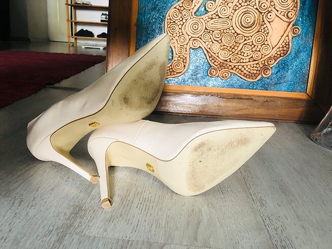 38 Beden ten rengi Renk Bej Deri Stiletto