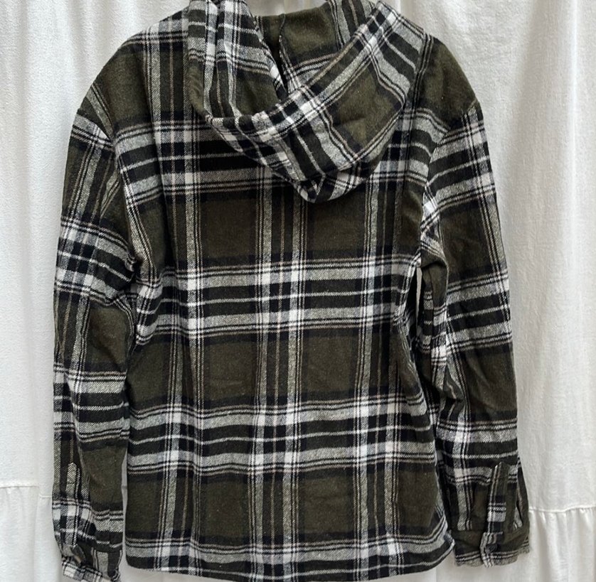 Gri Kapüşonlu Düğmeli Rahat Gömlek - Görsel 3