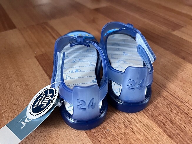 İgor tobby V submarine sandalet