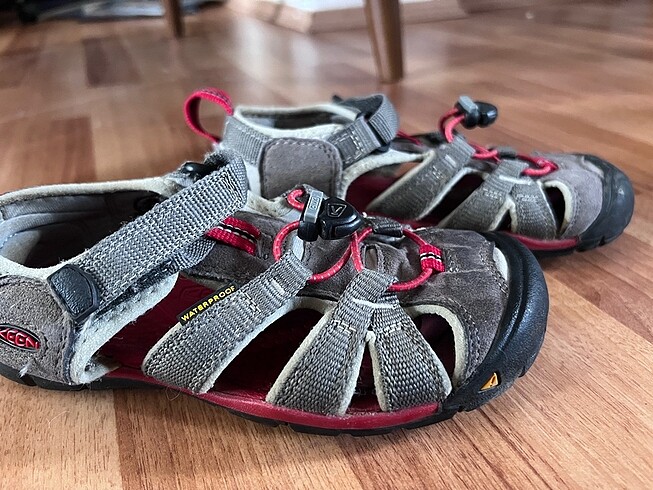 Keen Keen erkek çocuk sandalet