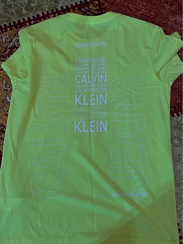 m Beden sarı Renk Calvin Klein Tişört