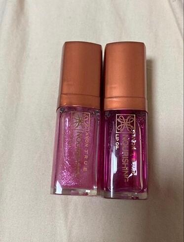 Avon lip gloss