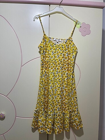 l Beden Koton mini askılı çiçekli sarı elbise