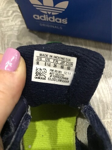 26 Beden lacivert Renk Adidas çocuk spor ayakkabısı