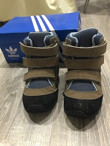 Adidas çocuk bot ayakkabı