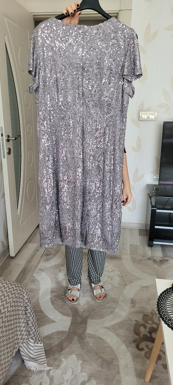 Gri Yılan Desenli Drapeli Uzun Elbise - Görsel 2