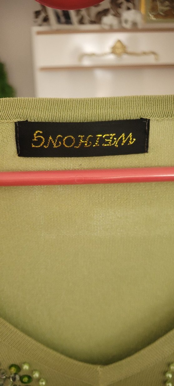 Yeşil V Yaka Payetli bluz - Görsel 3