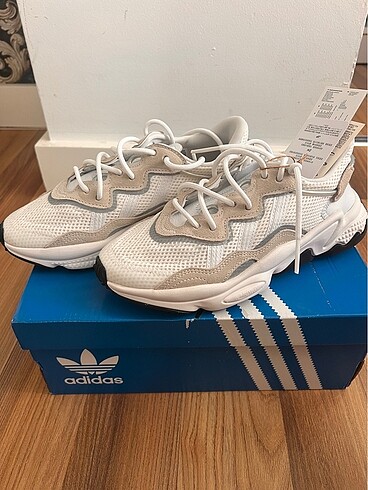 37,5 Beden beyaz Renk Adidas Ozweego Spor Ayakkabı