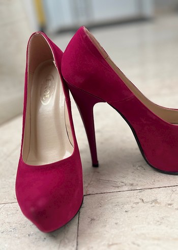 Kadın Pembe Süet Stiletto Topuklu Ayakkabı