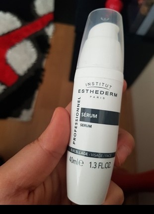 Esthederm