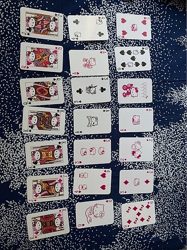  Beden Hello Kitty Oyun Kartları