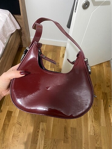 Bershka Bordo çanta