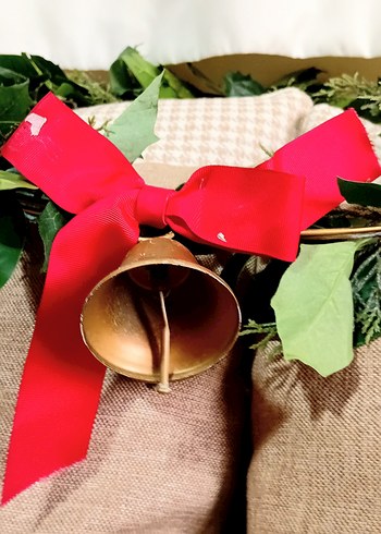 Parlak Altın Noel Çelengi - Görsel 6