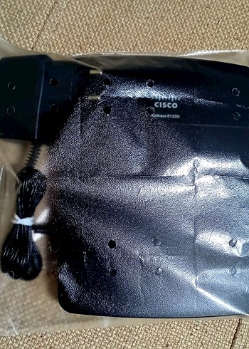 MODEM 2.4 Ghz Cisco Linksys E1200 Kablosuz N Yönlendirici