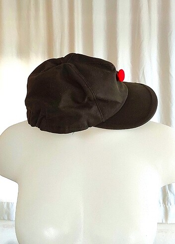  Beden haki Renk HAKİ RENK ASKERİ ŞAPKA. İÇ HACİM ÖLÇÜSÜ 60 CM DİR
