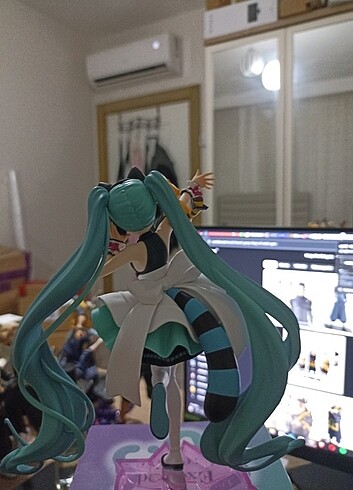 Beden Renk Furyu hatsune miku Rascal figür