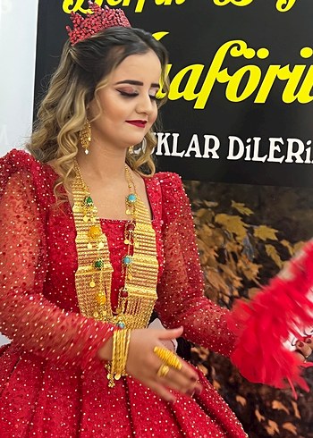 Boncuk İşlemeli Uzun Kollu Kadın Bindallı