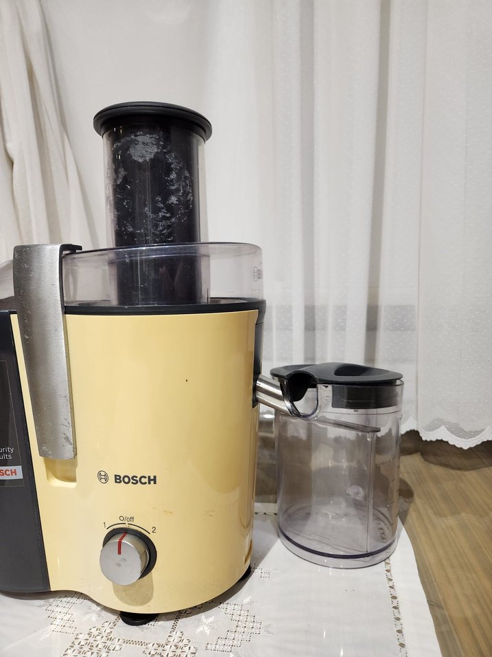 Bosch XXL Meyve Sıkacağı 700W - Görsel 2