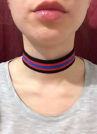 Şeritli choker kolye