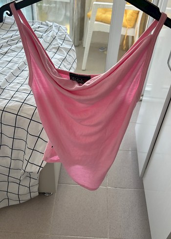 Pembe Drapeli V Yaka Saten Atlet