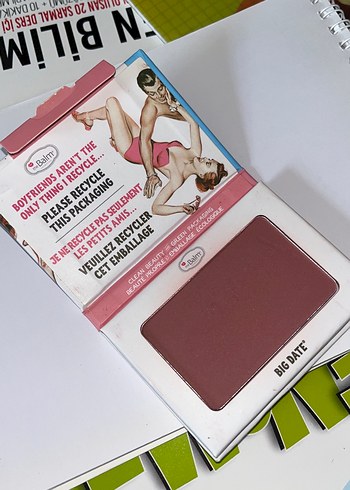 Beden The Balm Big Date Allık