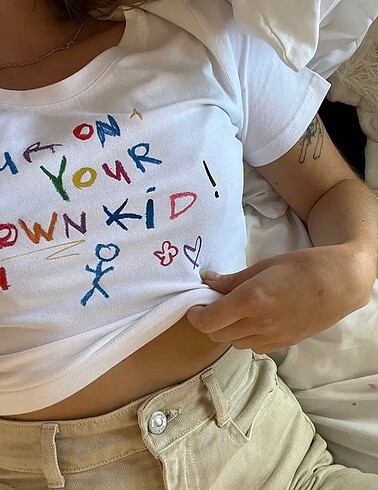 Y2K BASKILI CROP