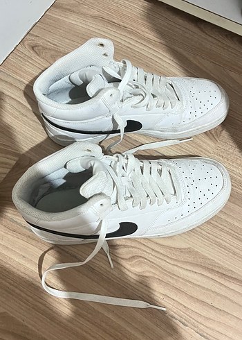 Nike Beyaz Deri Sneaker