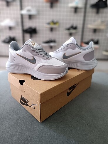 37 Beden çeşitli Renk Nike bayan spor ayakkabı