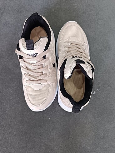 40 Beden ten rengi Renk Nike bayan spor ayakkabı