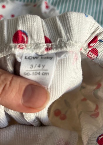 Kız Bebek Kiraz Desenli Piliseli Takım - Görsel 3