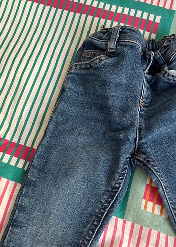 Erkek Çocuk Dar Kesim Kot Pantolon Velcro - Görsel 2