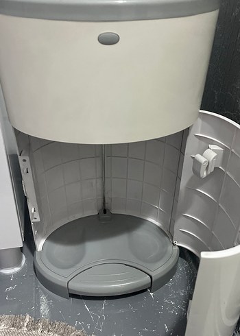 Ayak Pedallı Bebek Bezi Çöp Kutusu - Görsel 5