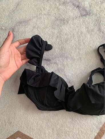 Penti Fırfırlı penti bikini üstü