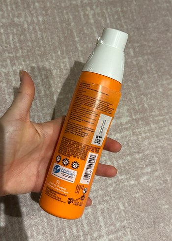 Avene Çocuklar İçin SPF 50 Güneş Spreyi 200 ml - Görsel 2