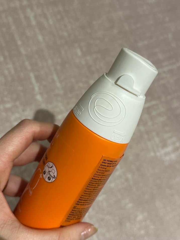 Avene Çocuklar İçin SPF 50 Güneş Spreyi 200 ml - Görsel 3