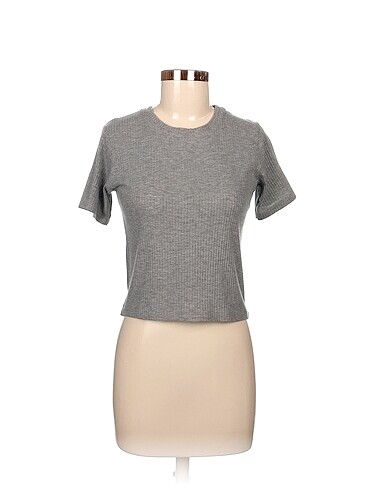 Diğer T-shirt %70 İndirimli.