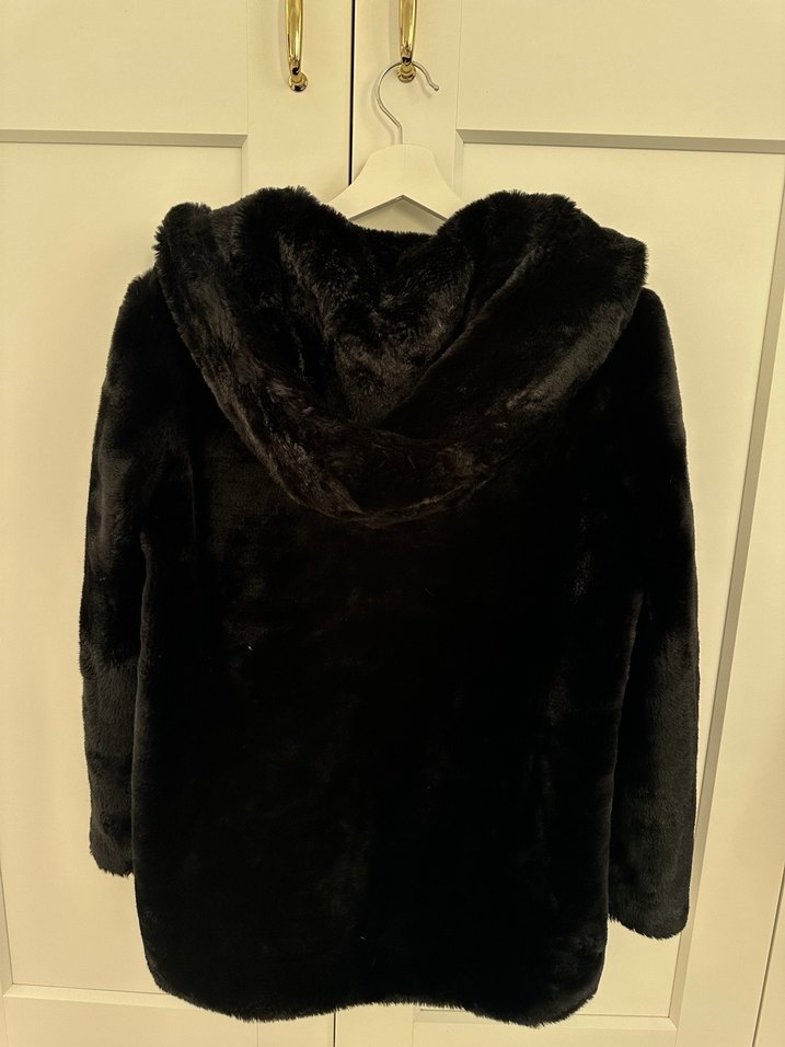 Siyah Midi Boy Kürk Detaylı Kadın Mont - Görsel 5