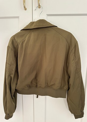 Dik Yaka Kemerli Bej Sokak Stili Kadın Ceket - Görsel 4