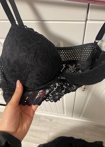 h&m siyah dantelli sütyen - Görsel 2
