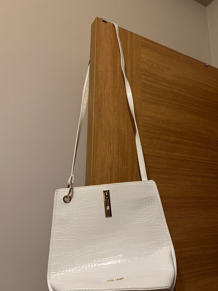 Nine West Beyaz Yılan Desenli Kadın Çanta - Görsel 3