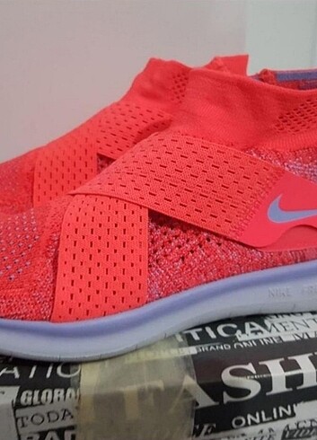 38,5 Beden Nike kosu ayakkabisi