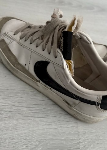 Kadın nıke blazer Beyaz Spor Ayakkabı Bağcıklı - Görsel 3