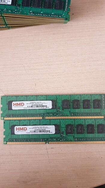2 ADET 8 GB DDR3 1600 MHZ.ECC PC RAM