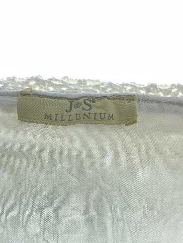 universal Beden beyaz Renk PreLoved Uzun Elbise %70 İndirimli.