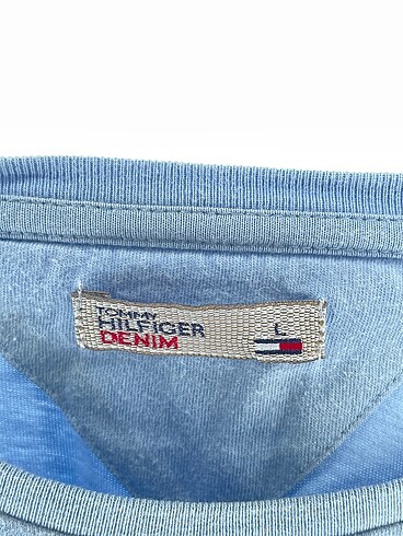 l Beden mavi Renk Tommy Hilfiger T-shirt %70 İndirimli.