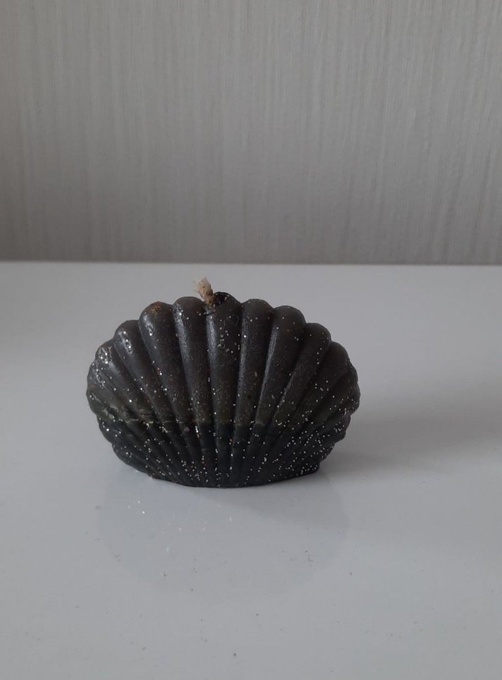 Kız Figürlü ve İstiridye Mum - Görsel 3