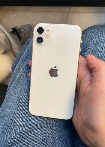 Apple Beyaz iPhone 11