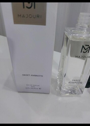  Beden MAJOURI SWEET AMBRETTE PARFUM