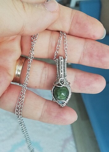 Beden yeşil Renk Tasarım doğal taş kolye